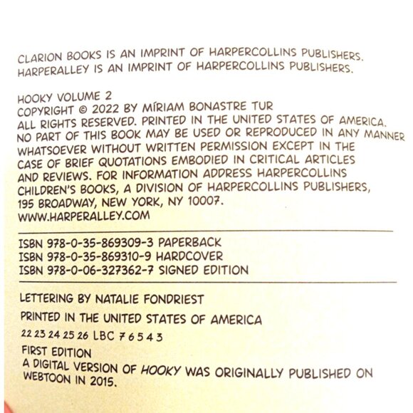 Hooky Volume 2: A Graphic Novel [Halloween]Mriam Bonastre 1 st Edition Paperback - Picture 3 of 9